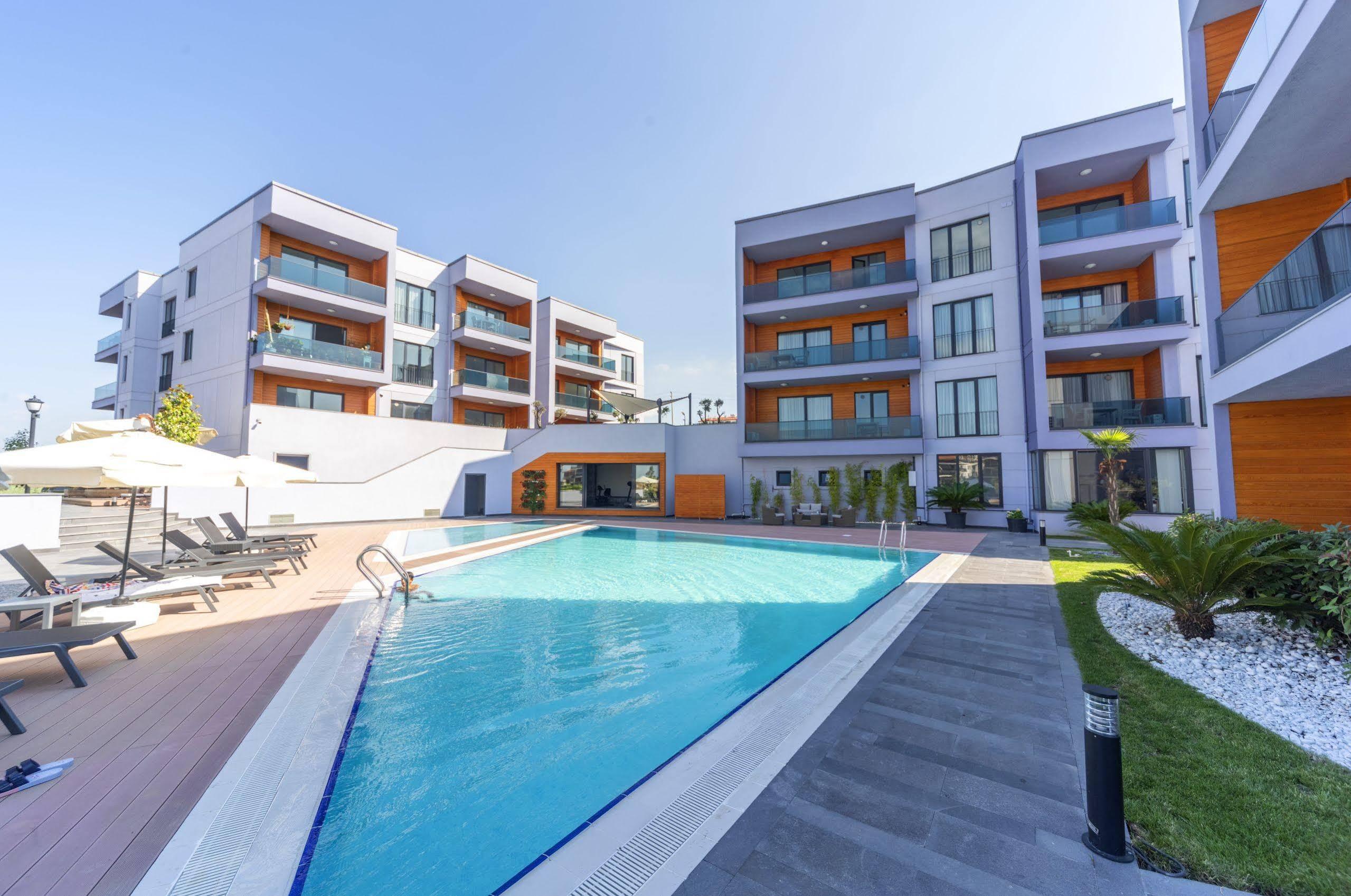 Green Hills Suites Yalova  Buitenkant foto